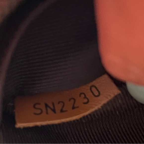 Volga On Strap Like New - Picture 10 of 13